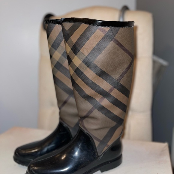 Vintage Authentic Burberry Black Smokecheck Rainboot - Picture 3 of 11